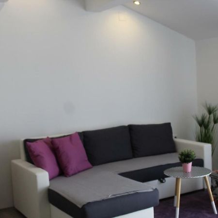 Apartment Ivan Malinska Buitenkant foto